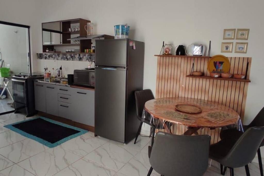 Novinha, Aconchegante E Moderna! Casa de férias Londrina